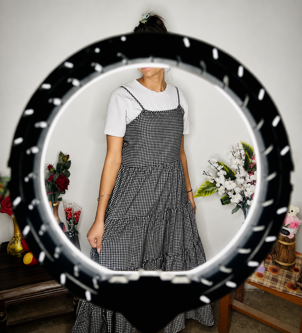 Gingham Tiered
Maxi Dress